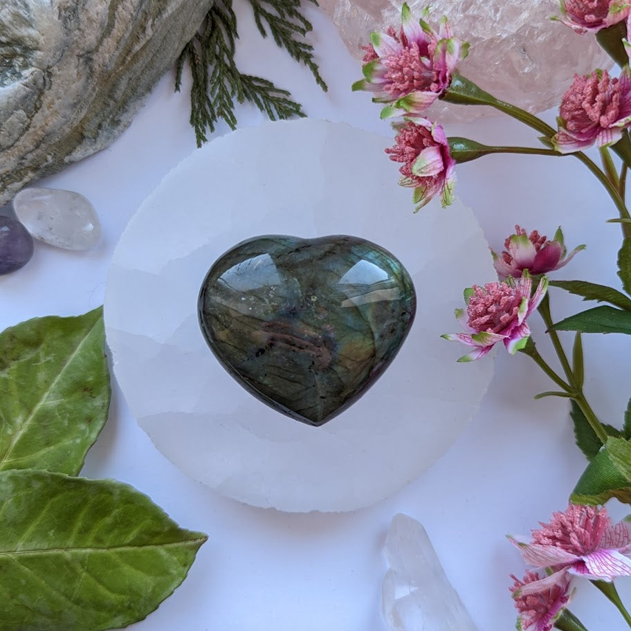 Labradorite Heart (100-109g)