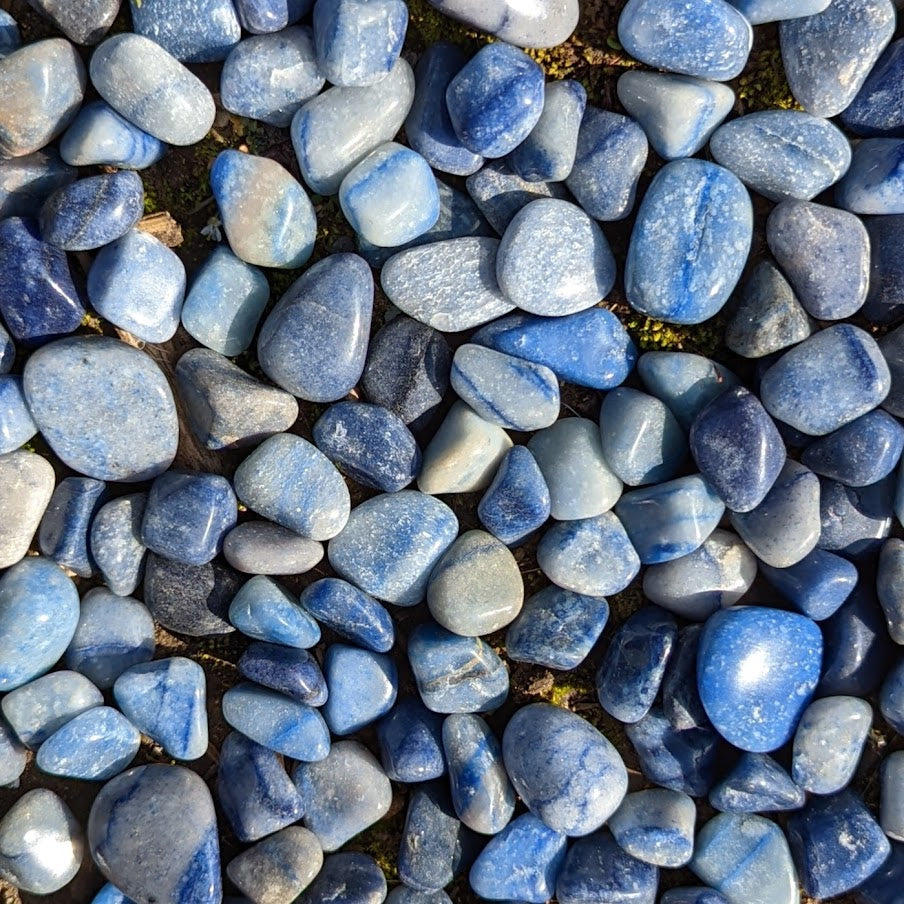 Blue Quartz Tumblestone