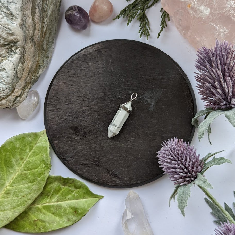 Howlite Pendant Necklace